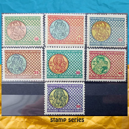 Пресвята Богородиця серія марок 1954 Підпільна Пошта