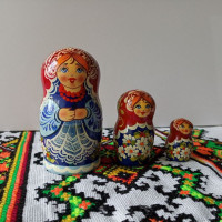 Матрьошка три дівчини 3 фігурки 10 см